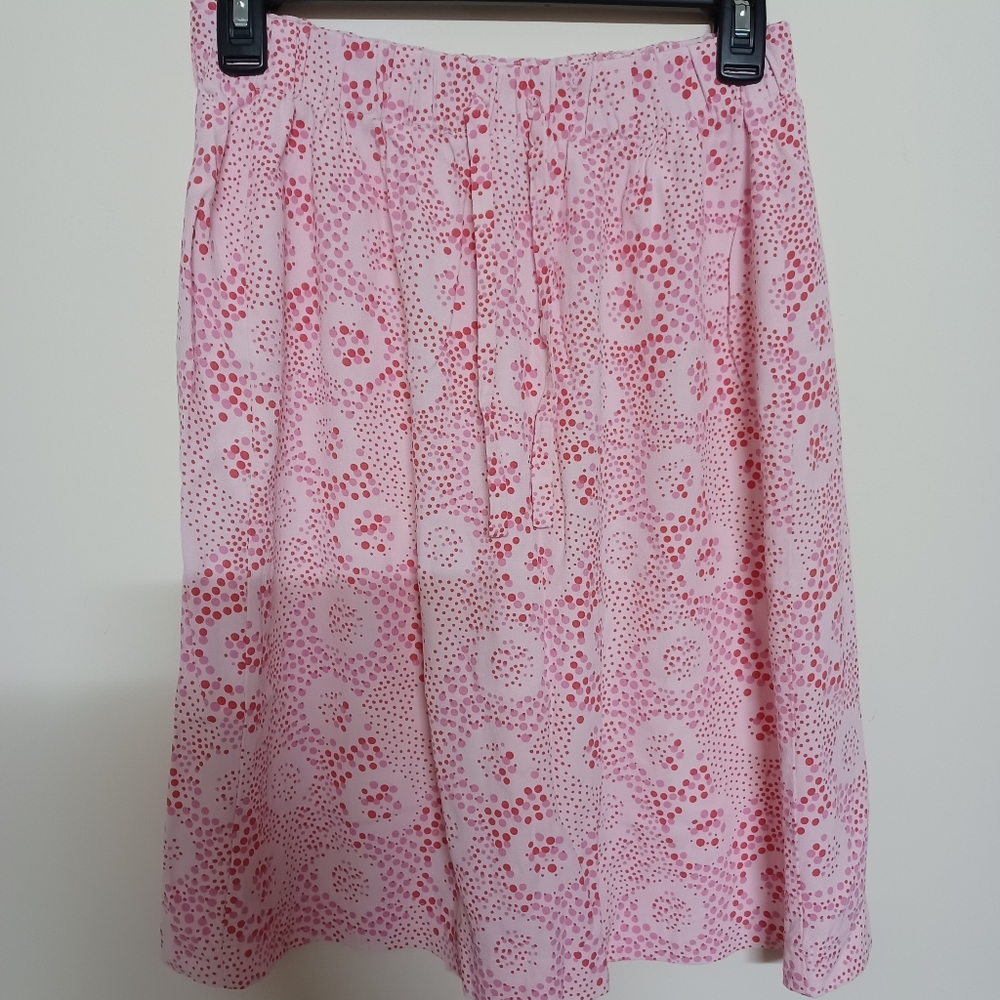Dot-patterned Pink Skirt